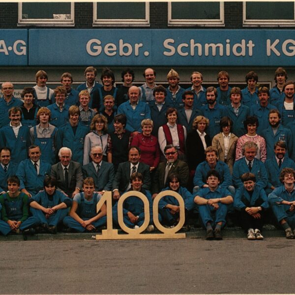 Gruppenfoto-100-Jahre1-1 old history picture