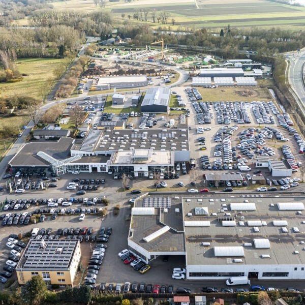 Luftaufnahme des Betriebsgeländes der Firma Schmidt GmbH in Peine