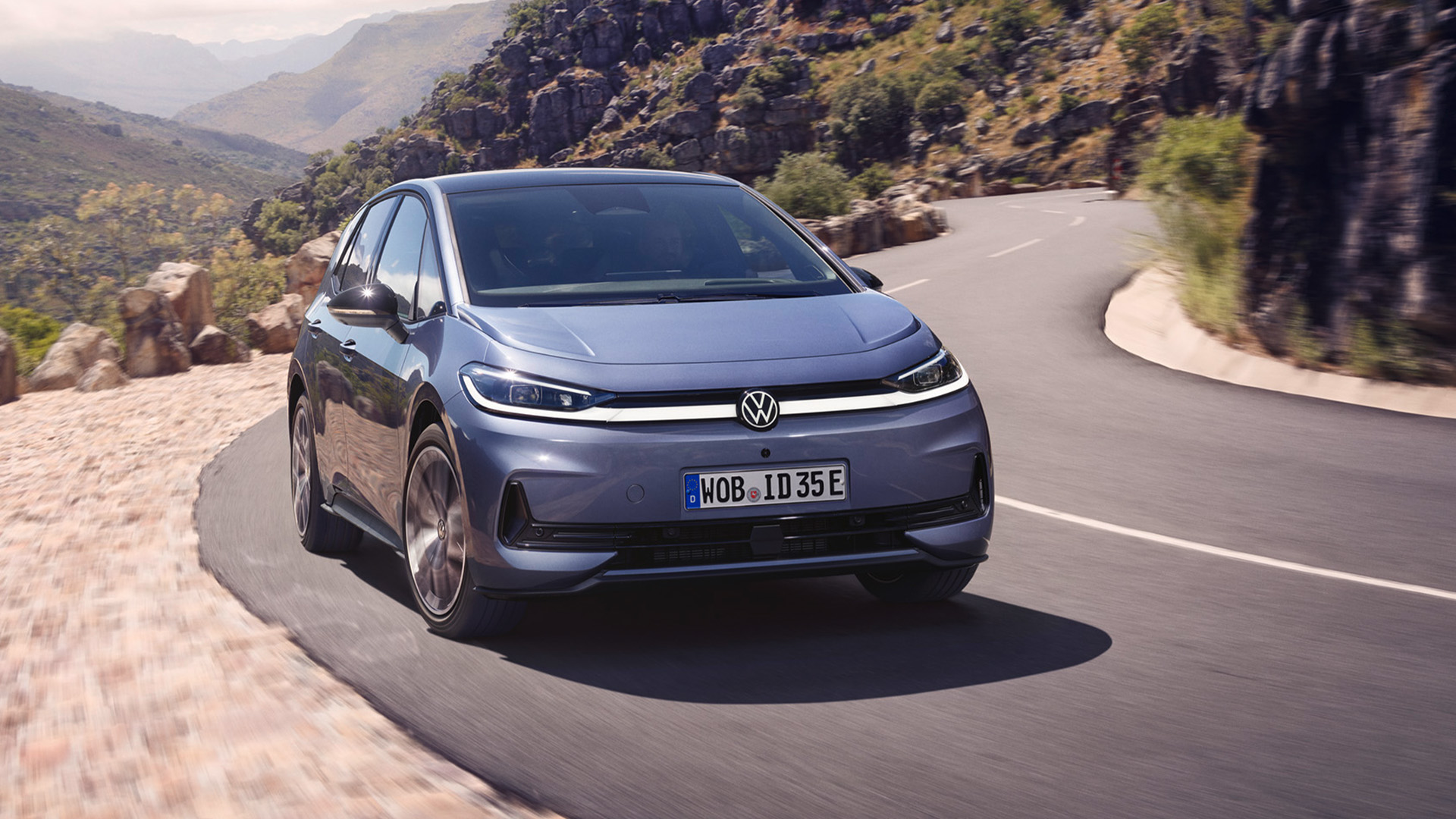 VW Asset 06 Gallery Exterior Interior Together 16x9 01 (original)